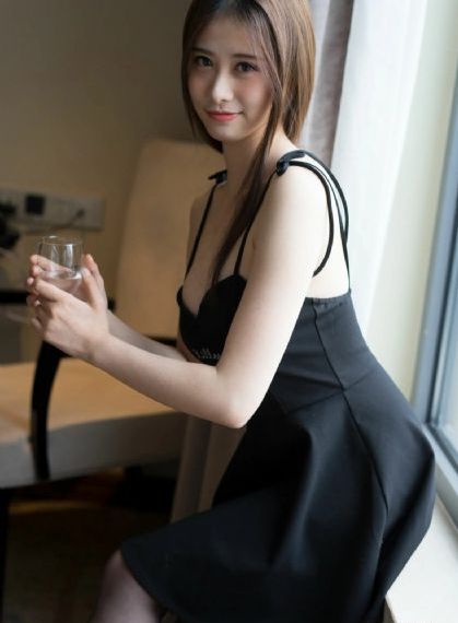 邻居漂亮的妻子在线观看_4K超清在线观看